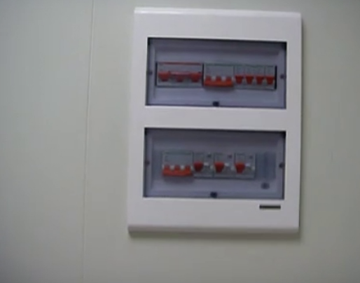 恒溫恒濕實驗室供電系統(tǒng)